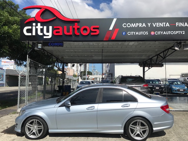 Se Vende Mercedes Benz 2013