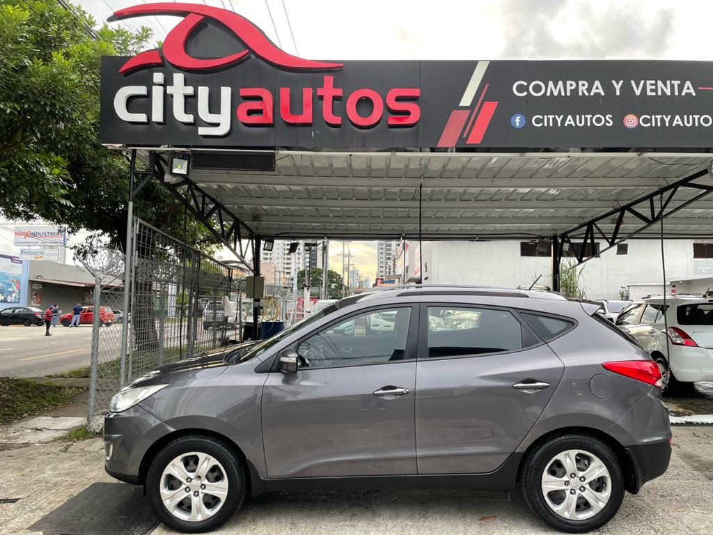 HYUNDAI TUCSON IX 2013 SEMIFULL IMPECABLE