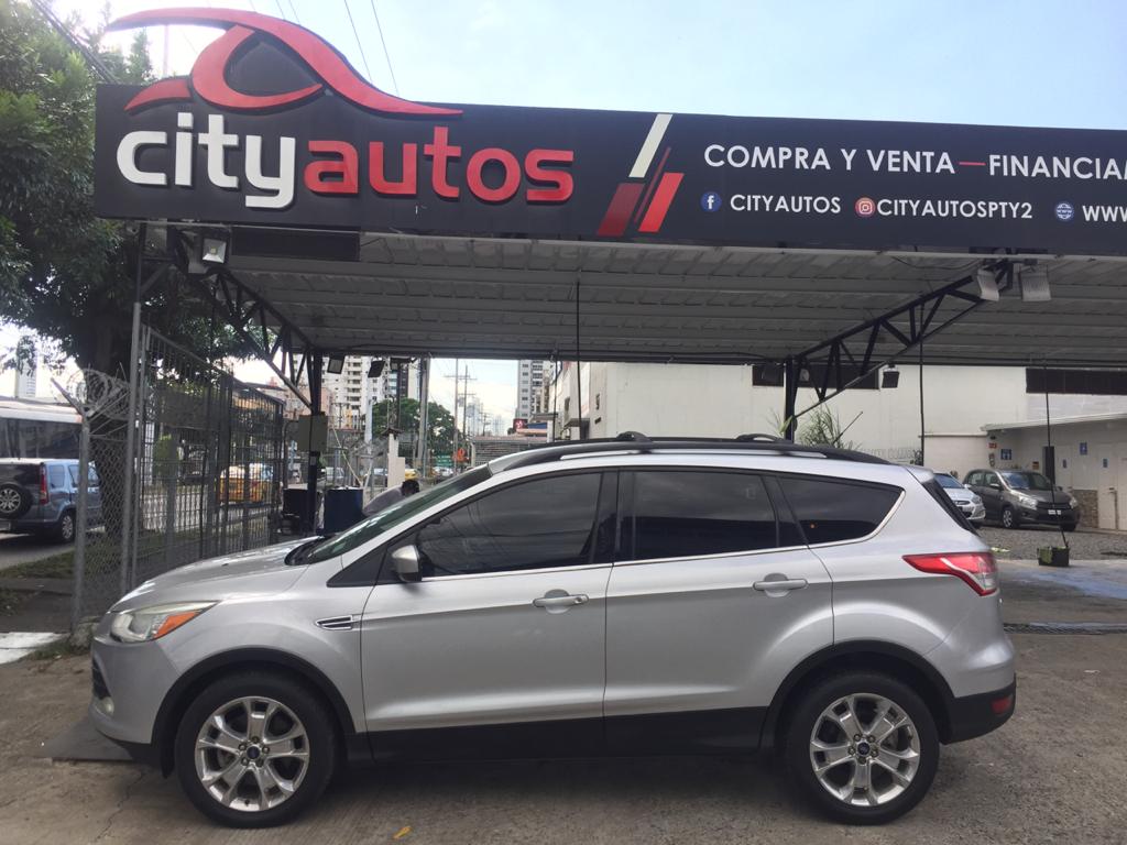 FORD ESCAPE 2013 De Lujo