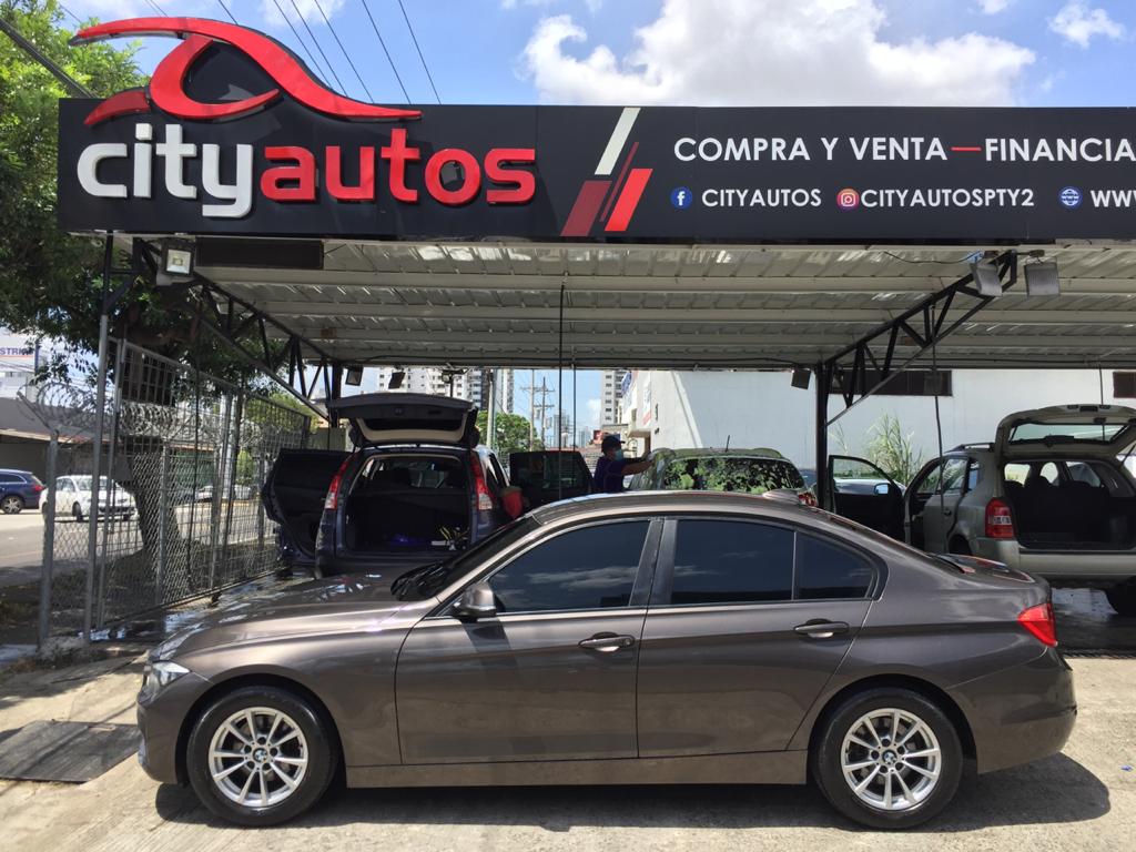 SE VENDE BMW 316i TURBO 2014 FULL EXTRAS