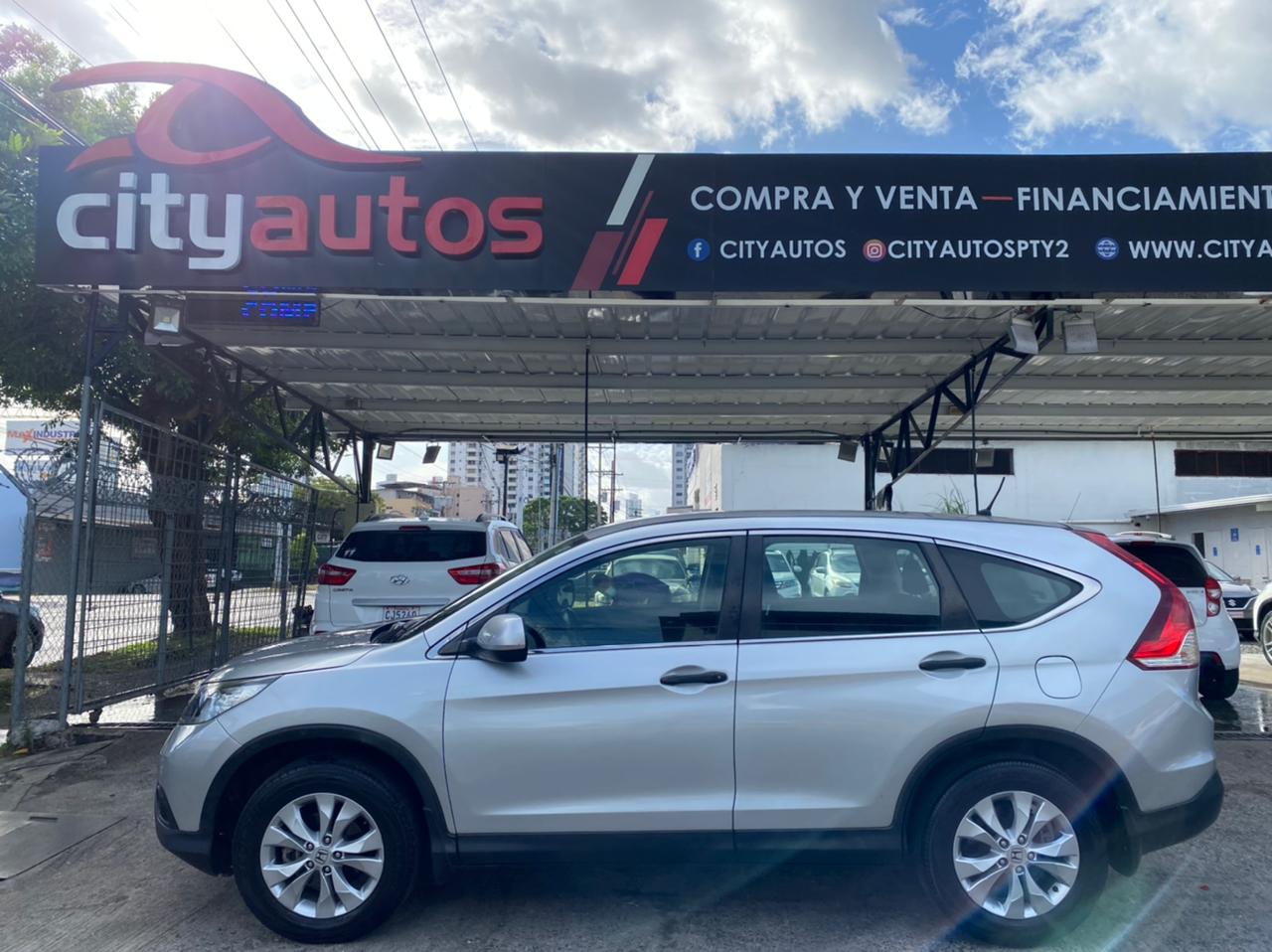 Se vende Honda CRV 2012