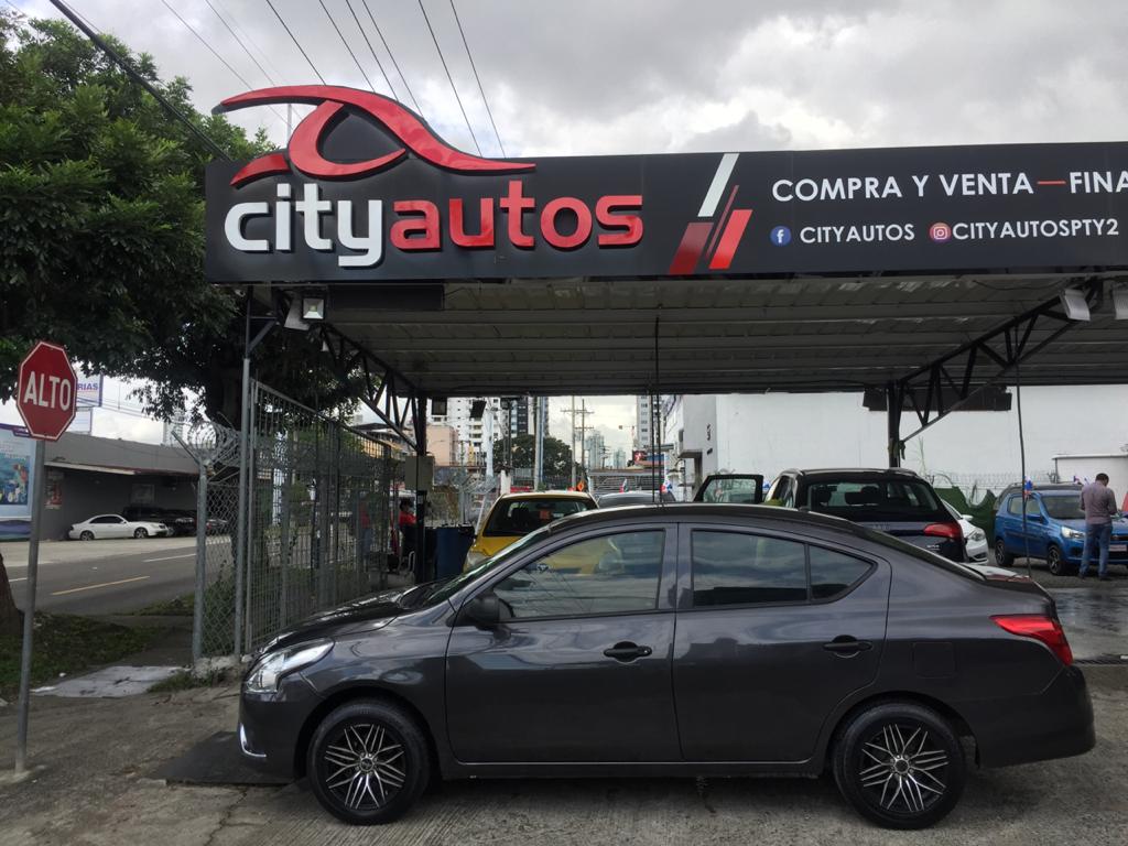 Se Vende Nissan Versa 2018