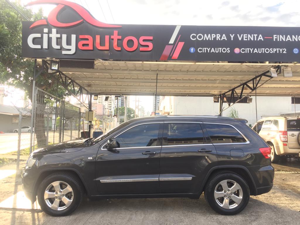 JEEP GRAND CHEROKEE 2011 FULL EXTRAS